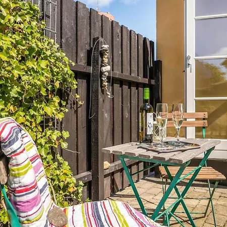 Leilighet Fria - 500m From The Sea By Interhome
